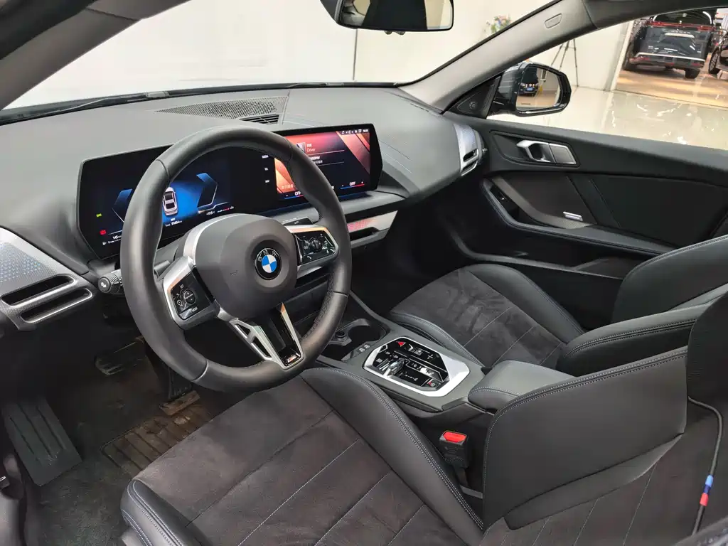 BMW BMW 2 Series 2025 225i M Sport Shadowline Package 2025 - thumbnail 10