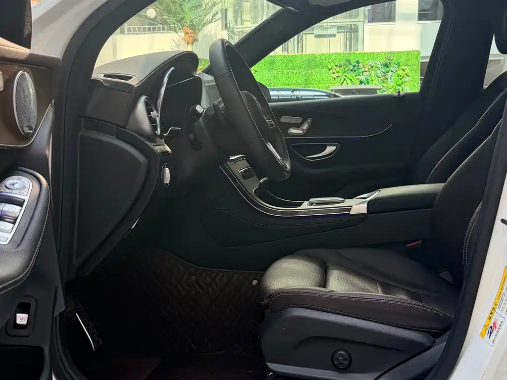 Mercedes-Benz Mercedes-Benz GLC 2021 GLC 300 L 4MATIC Dynamic Model 2021 - thumbnail 9