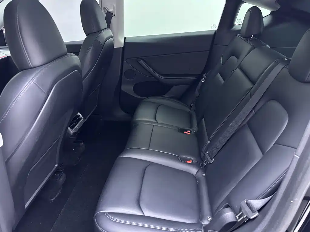 Tesla Model Y 2023 Rear-Wheel Drive 2023 - thumbnail 12