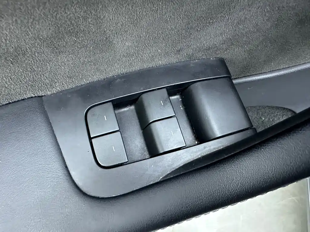 Tesla Model Y 2023 Rear-Wheel Drive 2023 - thumbnail 16