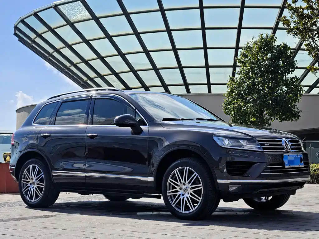Volkswagen Volkswagen Touareg 2017 3.0TSI Outdoor Edition 2017 - thumbnail 3