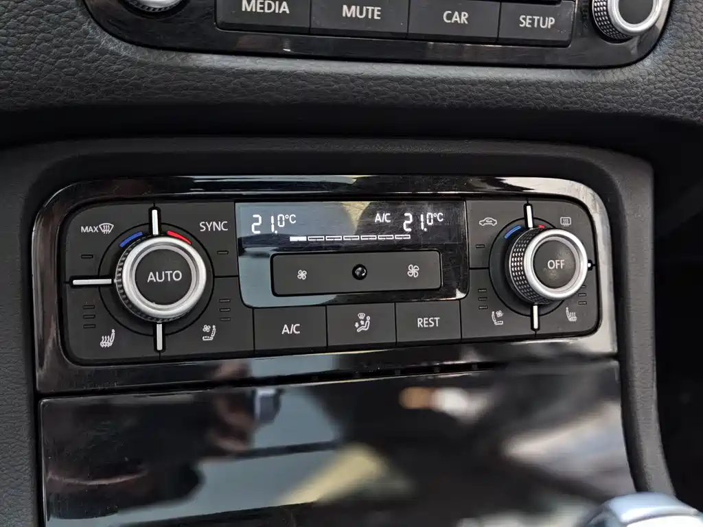 Volkswagen Volkswagen Touareg 2017 3.0TSI Outdoor Edition 2017 - thumbnail 21