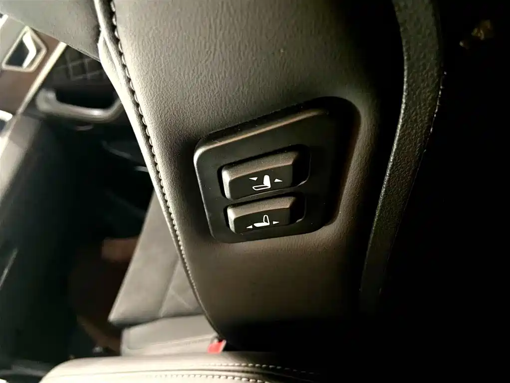 Hongqi Hongqi HS7 2022 3.0T Automatic AWD Intelligent Flag Enjoyment Edition Five Seats 2023 - thumbnail 11