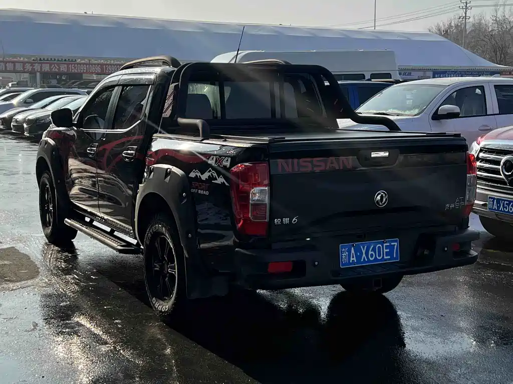 Dongfeng Nissan Navara 2021 2.3T Automatic Diesel 4WD Standard M9T 2023 - thumbnail 7