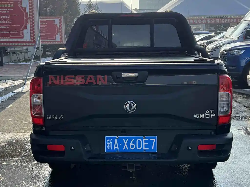 Dongfeng Nissan Navara 2021 2.3T Automatic Diesel 4WD Standard M9T 2023 - thumbnail 8