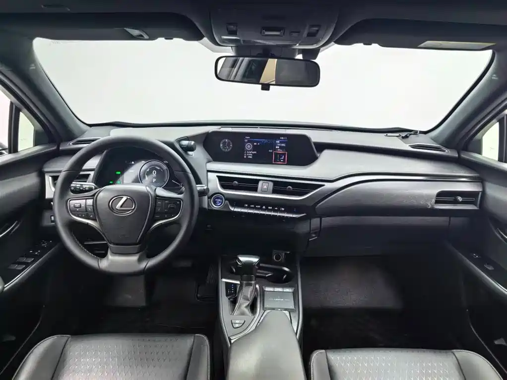 Lexus Lexus UX 260h Adventure Edition 2020 Model V 2021 - thumbnail 4