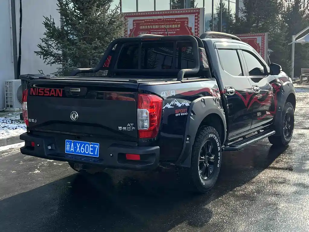 Dongfeng Nissan Navara 2021 2.3T Automatic Diesel 4WD Standard M9T 2023 - thumbnail 9