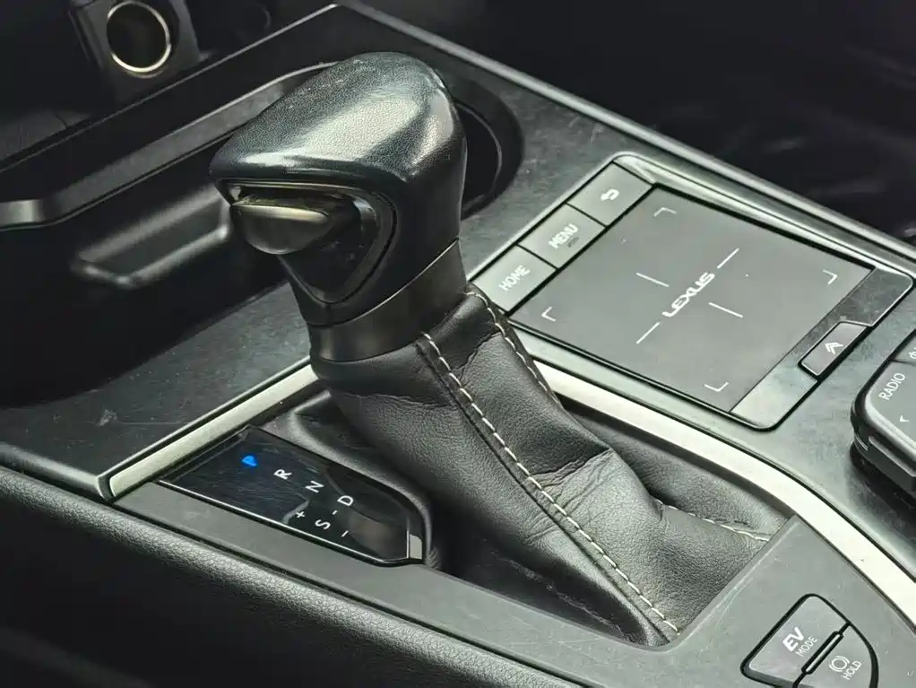 Lexus Lexus UX 260h Adventure Edition 2020 Model V 2021 - thumbnail 7