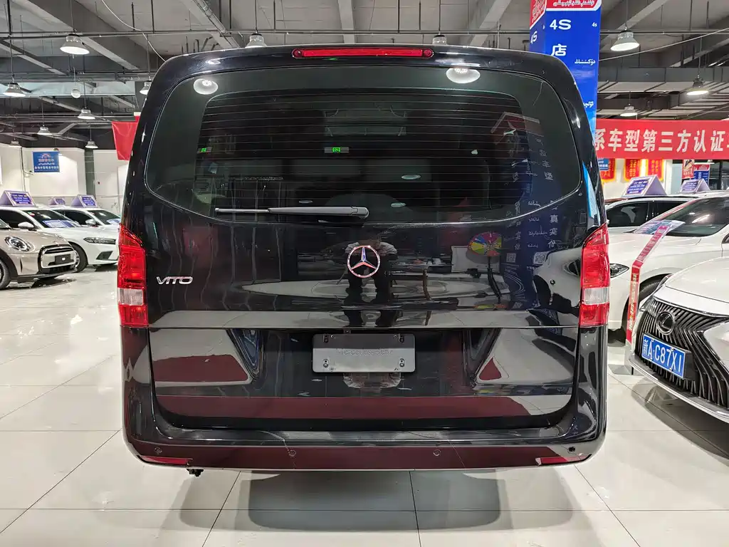 Mercedes-Benz Vito 2021 2.0T Business Edition 7-seater 2022 - thumbnail 8