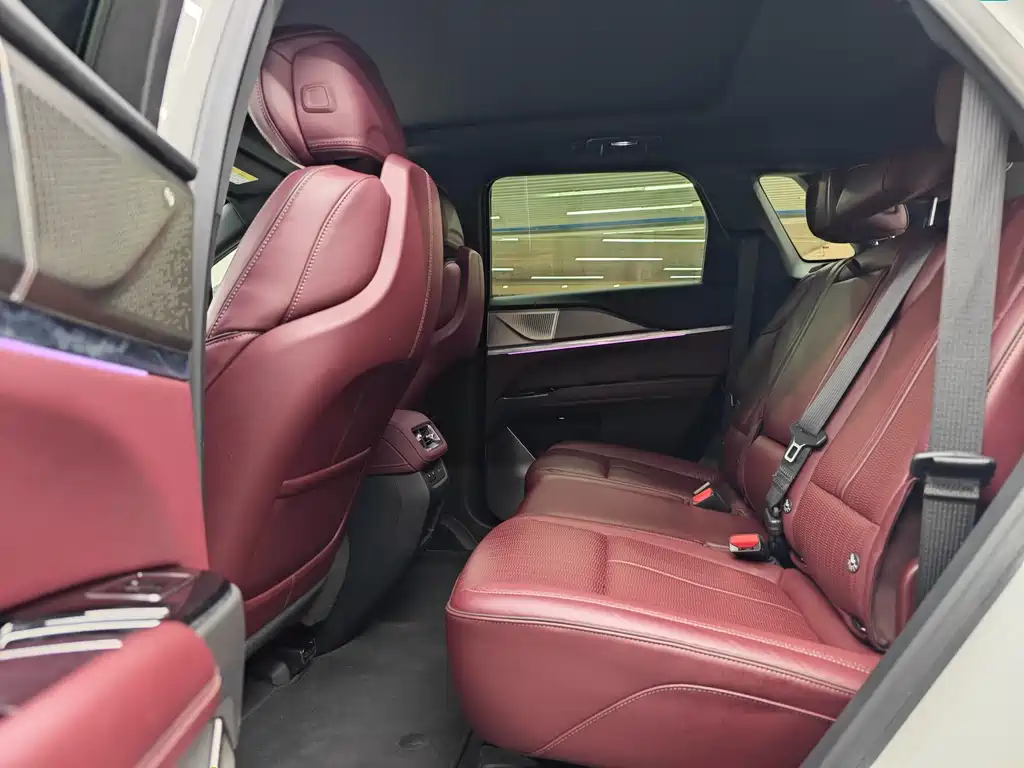 Cadillac Cadillac XT5 2025 2.0T Platinum Edition 2024 - thumbnail 10