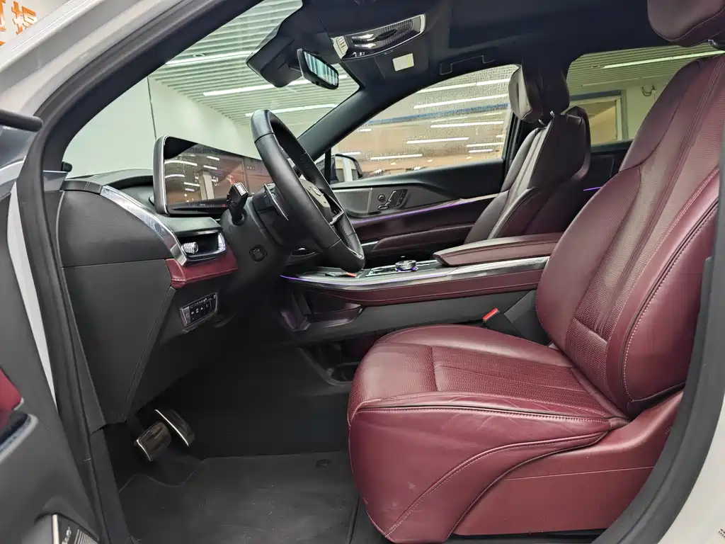 Cadillac Cadillac XT5 2025 2.0T Platinum Edition 2024 - thumbnail 13
