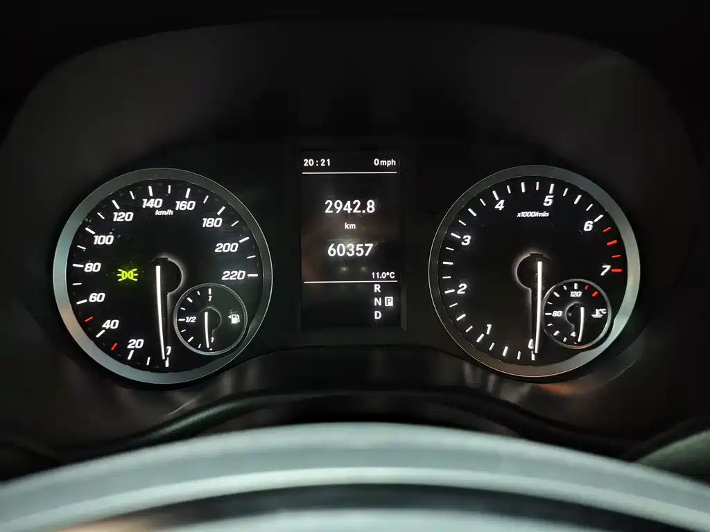 Mercedes-Benz Vito 2021 2.0T Business Edition 7-seater 2022 - thumbnail 11