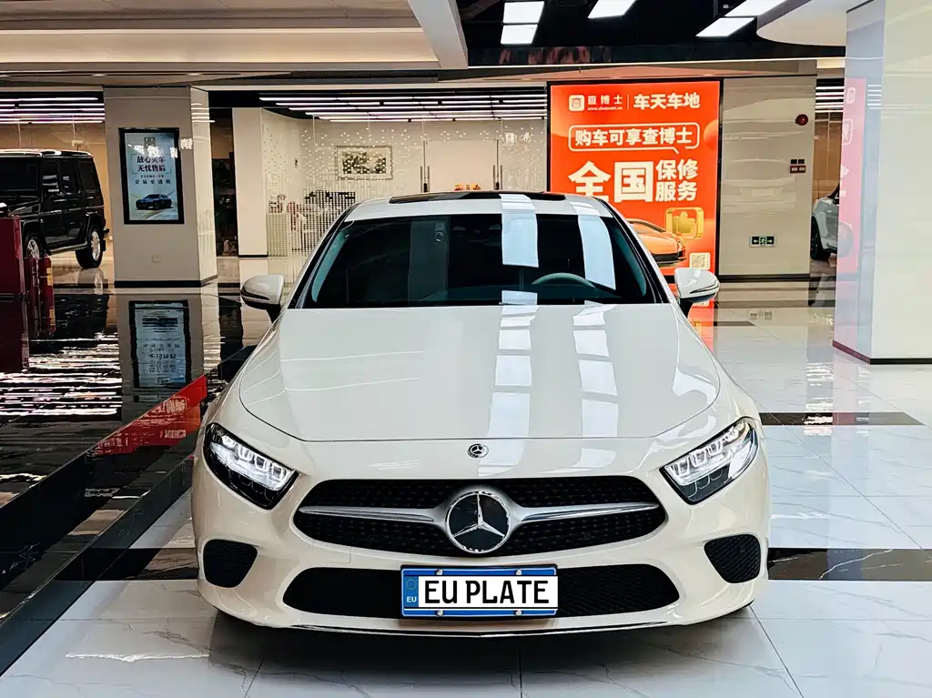 Mercedes-Benz Mercedes-Benz CLS 2018 CLS 300 Luxury 2019 - thumbnail 2