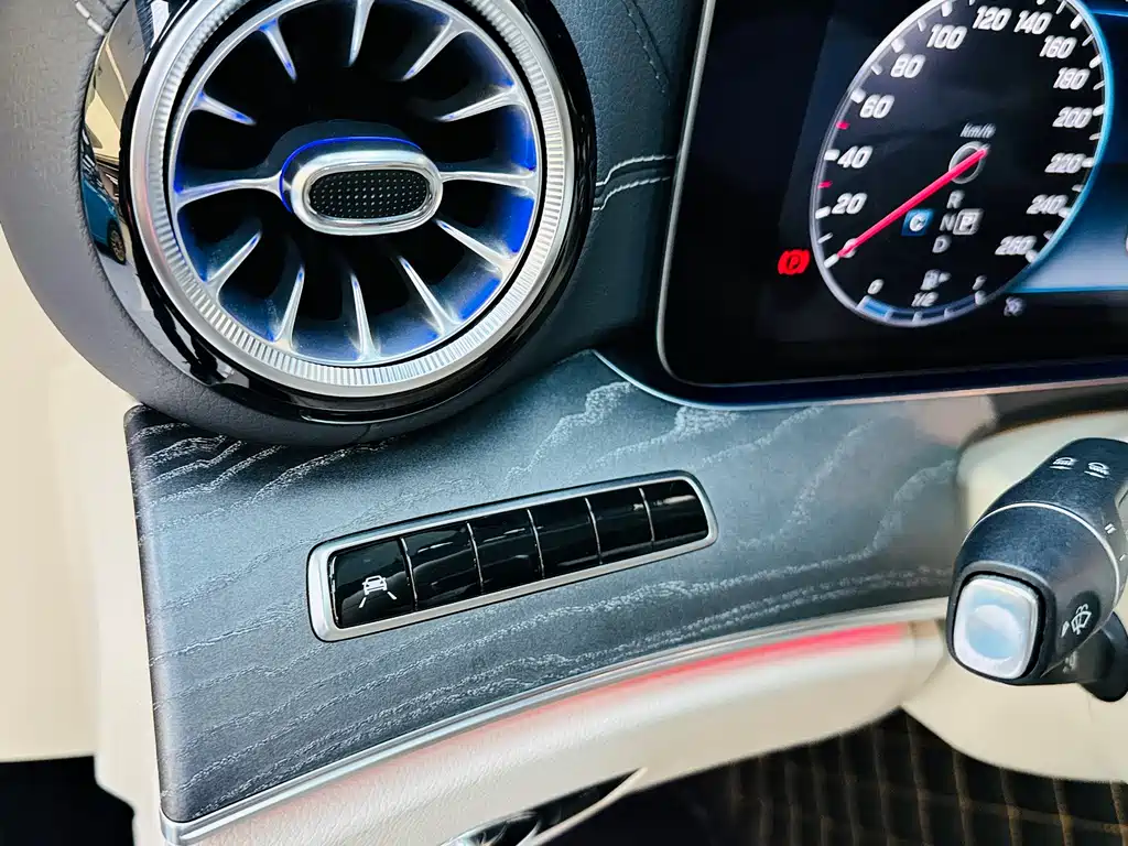 Mercedes-Benz Mercedes-Benz CLS 2018 CLS 300 Luxury 2019 - thumbnail 11