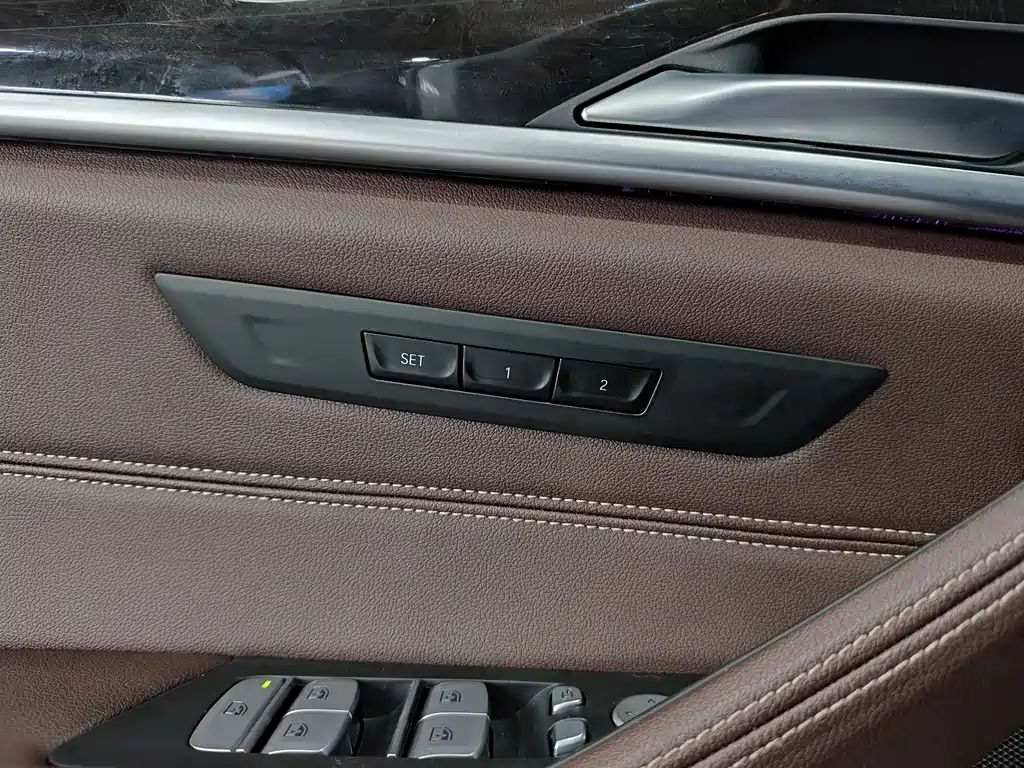 BMW BMW 5 Series 2022 Model Update 2 525Li M Sport Package 2023 - thumbnail 14