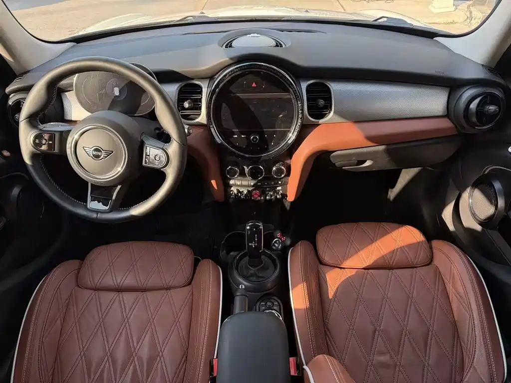 MINI MINI 2022 1.5T COOPER Artist Five-Door 2021 - thumbnail 14