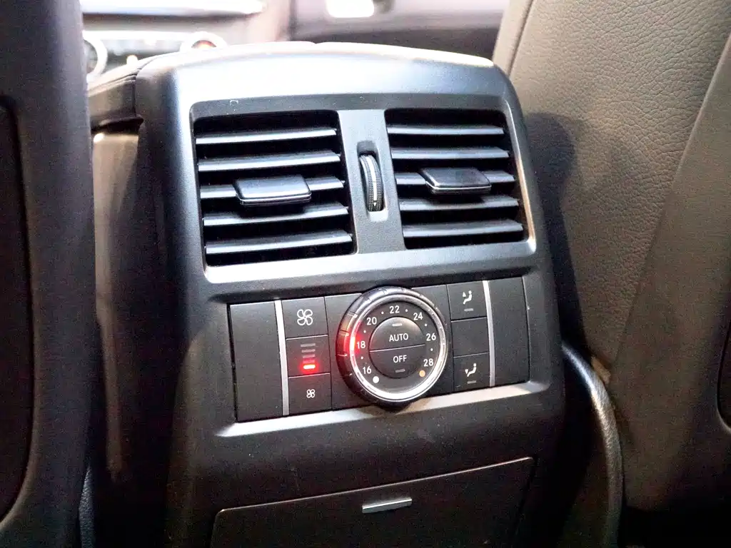 Mercedes-Benz Mercedes-Benz M-Class AMG 2012 ML 63 AMG 2014 - thumbnail 12