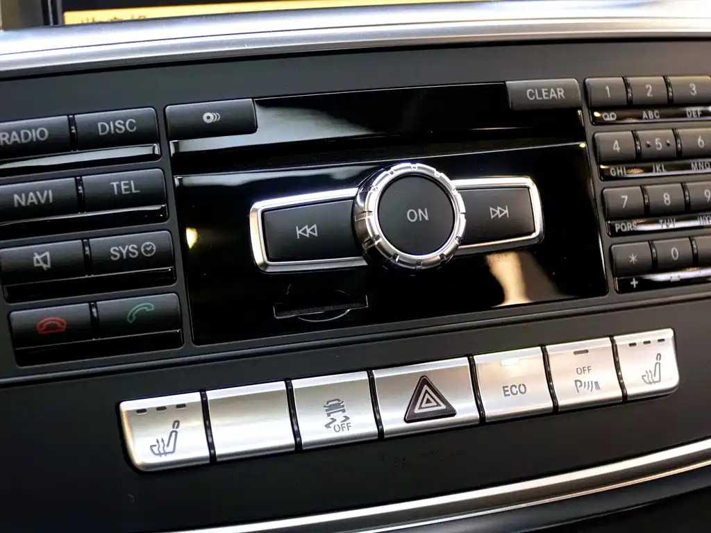 Mercedes-Benz Mercedes-Benz M-Class AMG 2012 ML 63 AMG 2014 - thumbnail 15