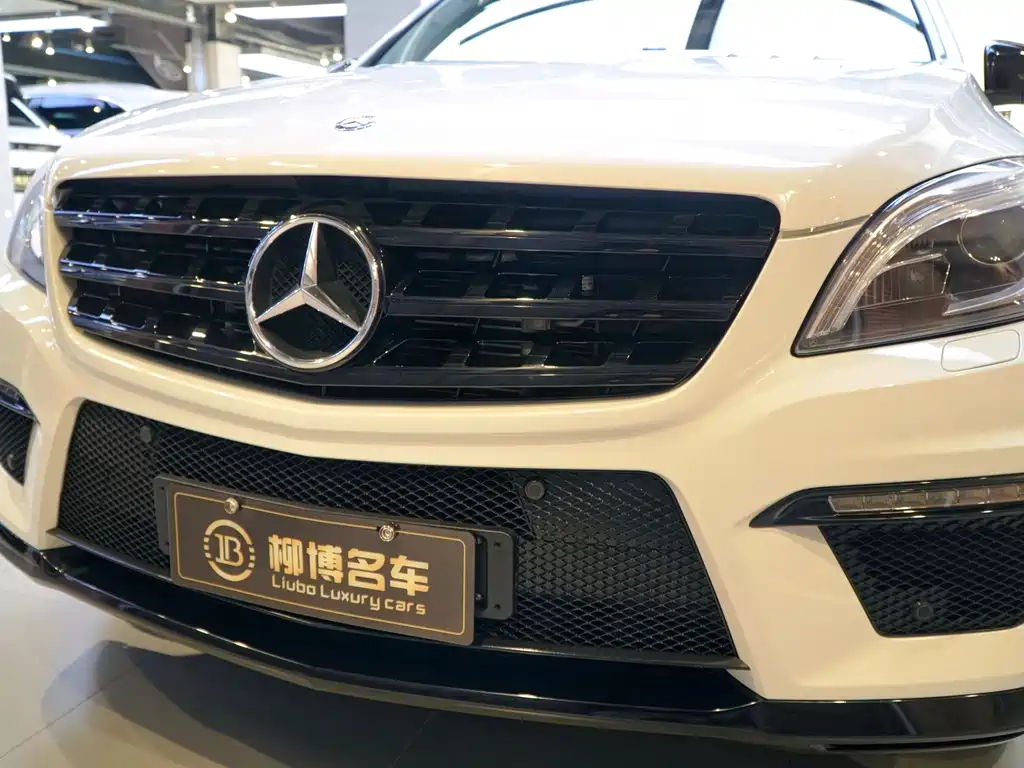 Mercedes-Benz Mercedes-Benz M-Class AMG 2012 ML 63 AMG 2014 - thumbnail 24