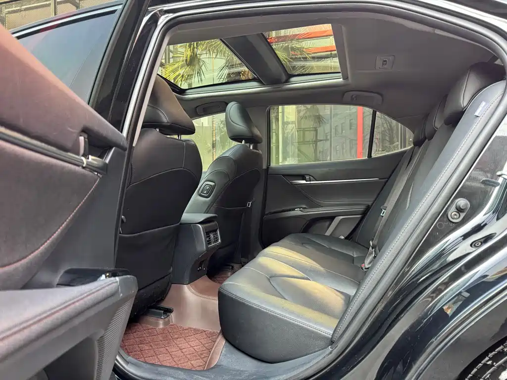 Toyota Toyota Camry 2021 2.5G Luxury Edition 2023 - thumbnail 6