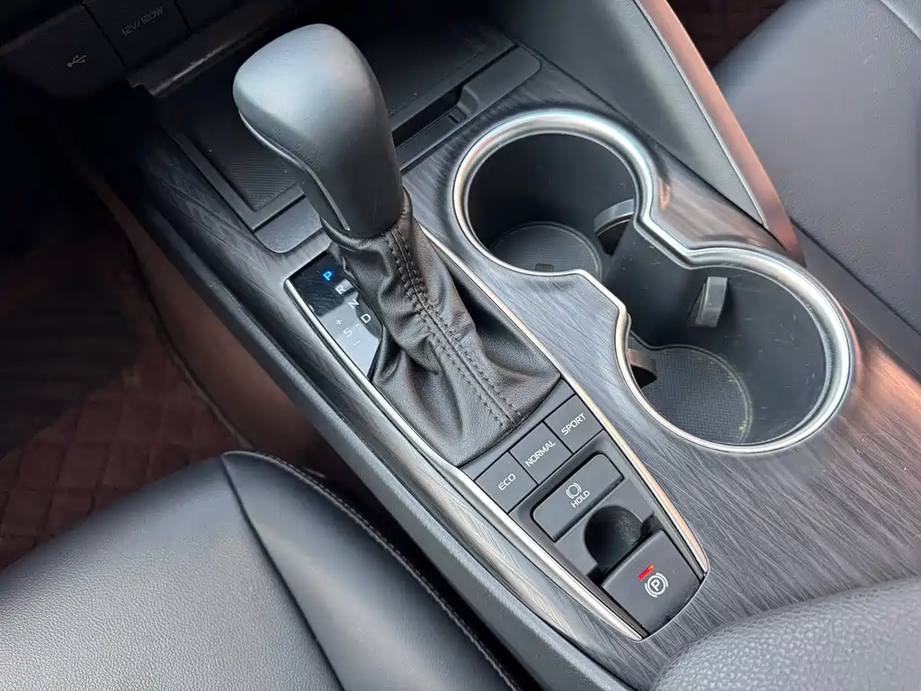 Toyota Toyota Camry 2021 2.5G Luxury Edition 2023 - thumbnail 13