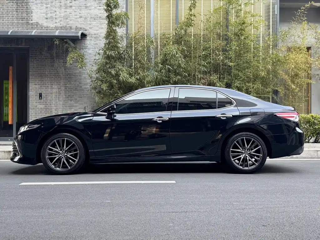 Toyota Toyota Camry 2021 2.5G Luxury Edition 2023 - thumbnail 24