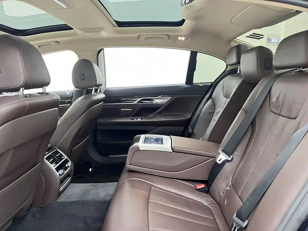 BMW BMW 7 Series 2016 730Li Leading Edition 2016 - thumbnail 17