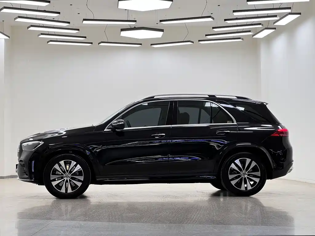 Mercedes-Benz Mercedes-Benz GLE 2026 GLE 350 4MATIC Dynamic Model 2026 - thumbnail 4