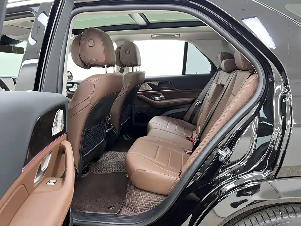 Mercedes-Benz Mercedes-Benz GLE 2026 GLE 350 4MATIC Dynamic Model 2026 - thumbnail 18