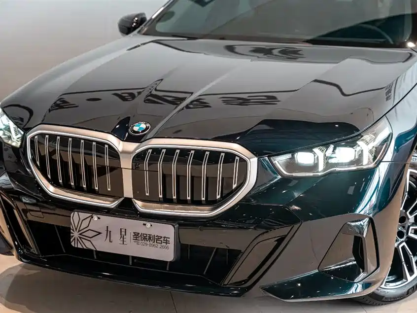 BMW BMW 5 Series 2025 530Li Leading Model M Sport Package 2025 - thumbnail 17