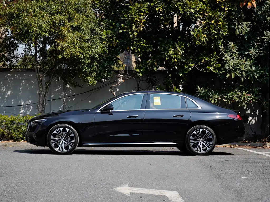Mercedes-Benz Mercedes-Benz E-Class 2026 E 300 L Luxury Model 2026 - thumbnail 3
