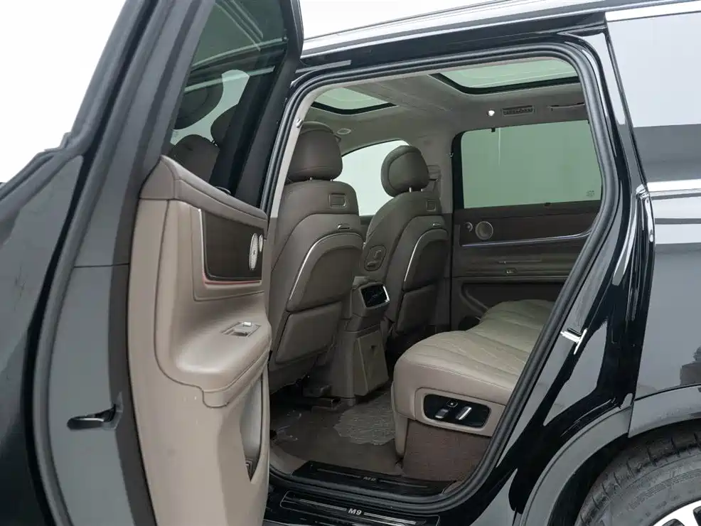 AITO M9 Aito M9 2024 Extended Range Ultra 52kWh 5-seat 2024 - thumbnail 16