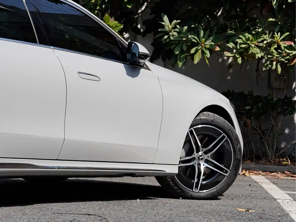 Mercedes-Benz Mercedes-Benz E-Class 2025 Model Year Facelift E 300 L Luxury Sport 2025 - thumbnail 8