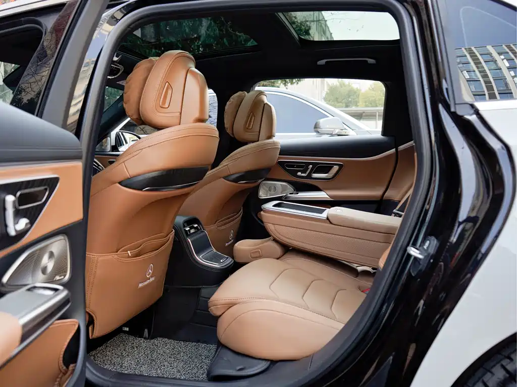 Mercedes-Benz Mercedes-Benz E-Class 2025 Model Year Facelift E 300 L Luxury Sport 2025 - thumbnail 12