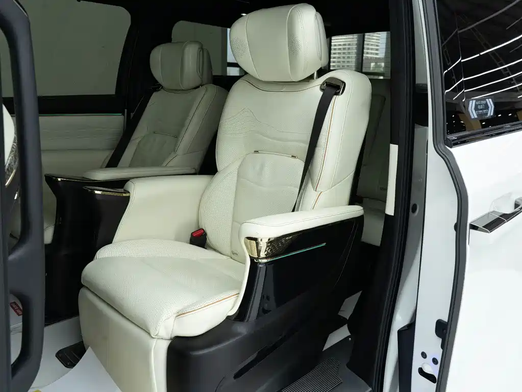 GAC Trumpchi GAC Trumpchi M8 2023 Master Series 400T Flagship Edition 2023 - thumbnail 19
