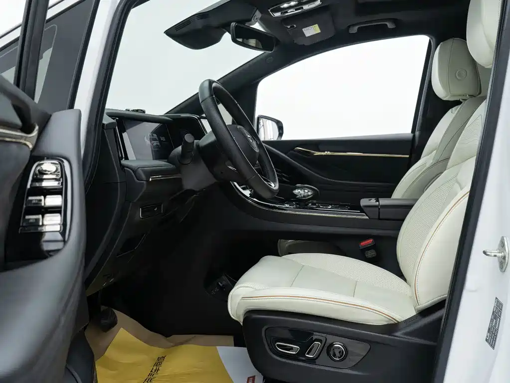 GAC Trumpchi GAC Trumpchi M8 2023 Master Series 400T Flagship Edition 2023 - thumbnail 24