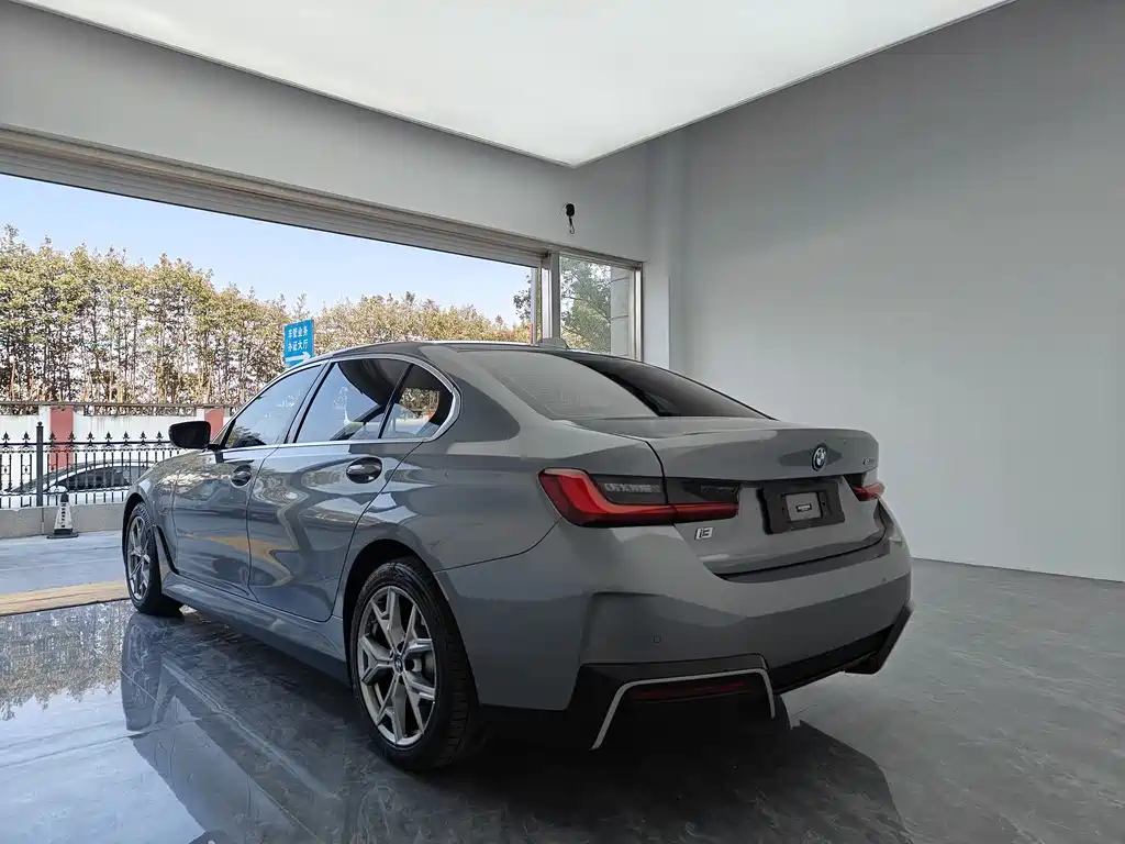 BMW BMW i3 2022 eDrive 35 L 2023 - thumbnail 6