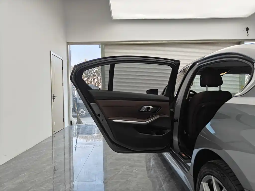 BMW BMW i3 2022 eDrive 35 L 2023 - thumbnail 10