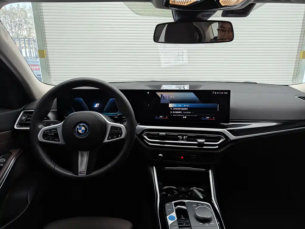BMW BMW i3 2022 eDrive 35 L 2023 - thumbnail 12