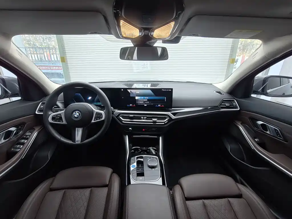 BMW BMW i3 2022 eDrive 35 L 2023 - thumbnail 13