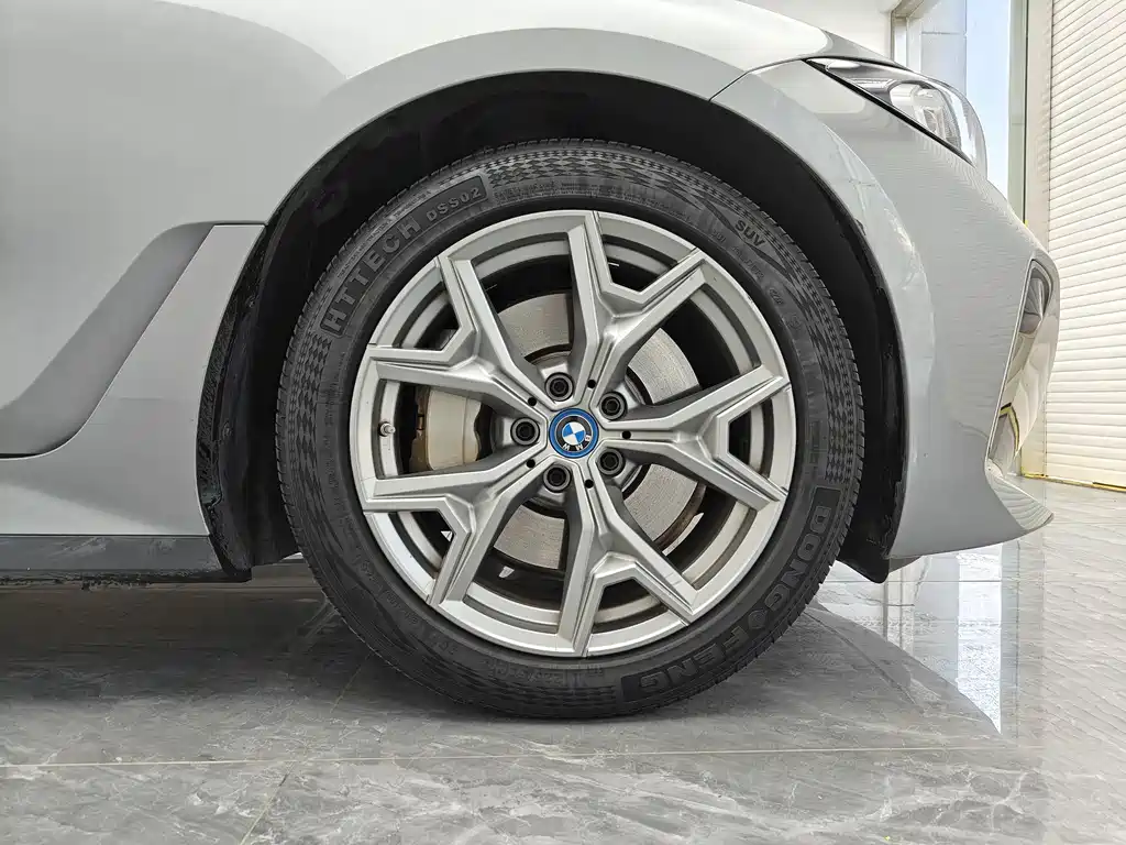 BMW BMW i3 2022 eDrive 35 L 2023 - thumbnail 18