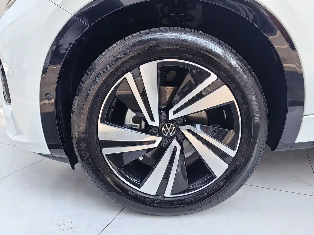 Volkswagen Lantu 2025 380TSI AWD R-Line Touring Zhongxiang Edition 2025 - thumbnail 4