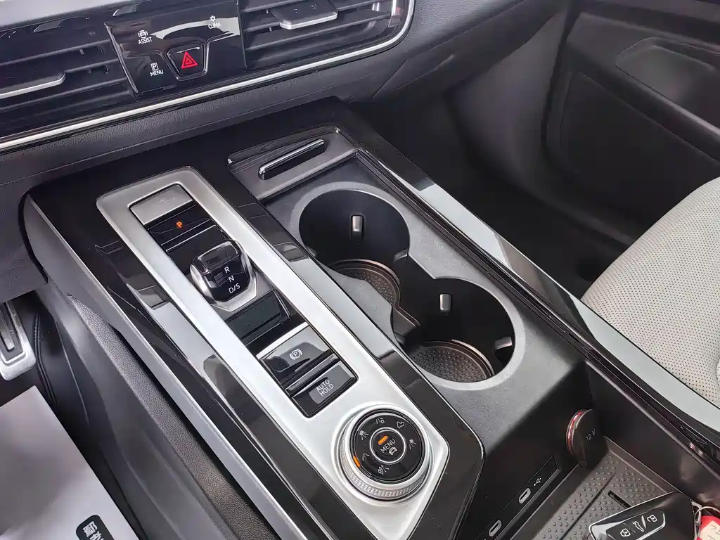 Volkswagen Lantu 2025 380TSI AWD R-Line Touring Zhongxiang Edition 2025 - thumbnail 16