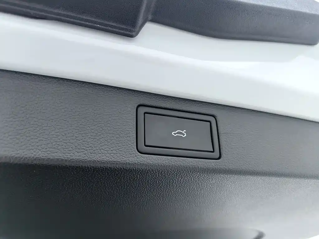 Volkswagen Lantu 2025 380TSI AWD R-Line Touring Zhongxiang Edition 2025 - thumbnail 27