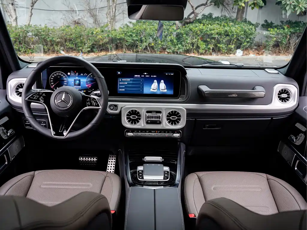 Mercedes-Benz Mercedes-Benz G-Class 2025 G 500 2025 - thumbnail 17