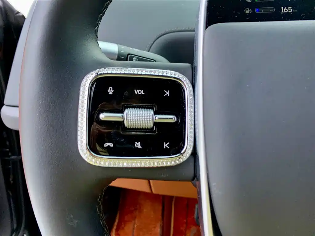 Li Auto Li L9 2023 Pro 2024 - thumbnail 21
