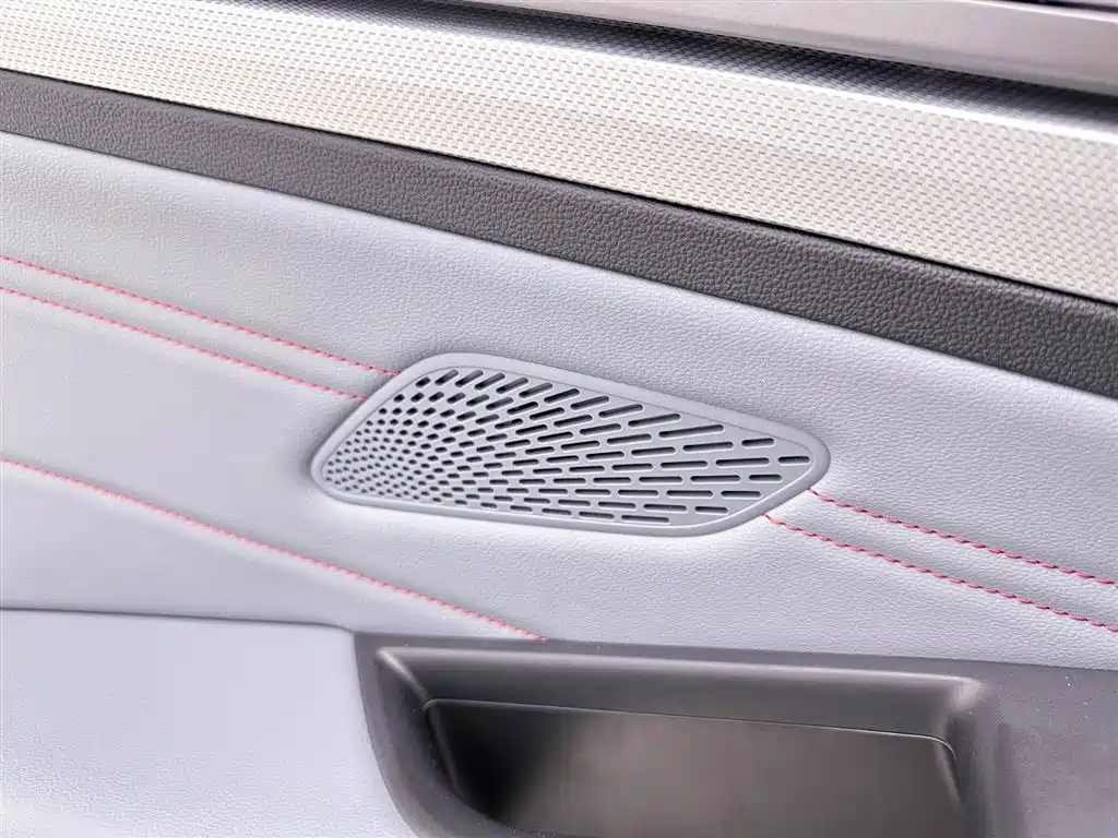 Volkswagen Lamando 2023 Lamando L 280TSI DSG Cool Spice Edition 2023 - thumbnail 24