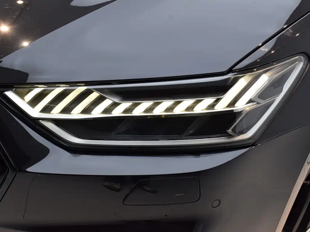 Audi Audi A7L 2024 45 TFSI quattro S-line Black Knight Edition 2024 - thumbnail 18