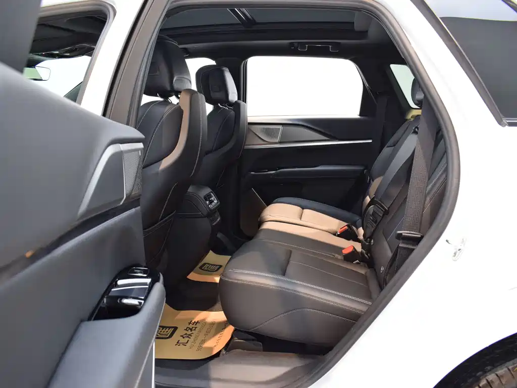Cadillac Cadillac XT5 2026 2.0T Luxury 2025 - thumbnail 18