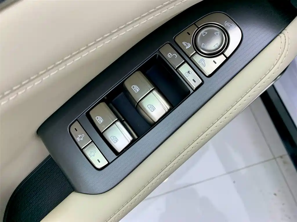 BYD BYD Song L EV 2025 Model 550km Excellence Version 2024 - thumbnail 28